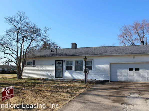 4214 Riverside Dr, Lorain, OH 44055