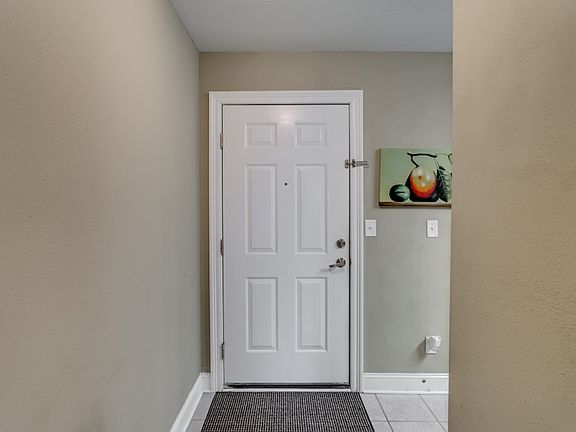 2nd image of 3218 Veterans Memorial Pkwy APT 418
