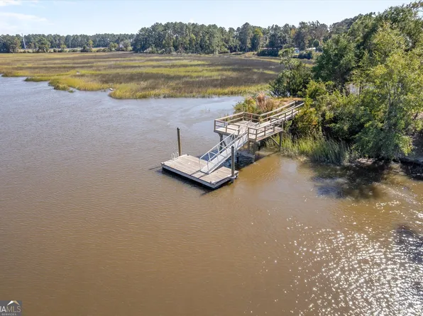 5 W 1st St, Midway, GA 31320