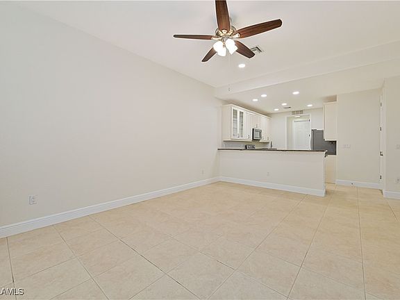 3rd image of 4910 SW 17th Pl #4B
