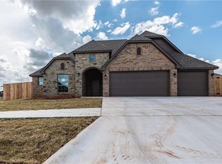 1301 N Chestnut Pl, Weatherford, OK 73096