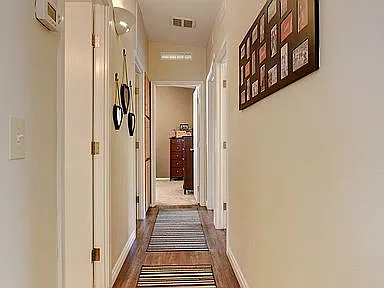 1634 Silverwater Ln — Photo 11