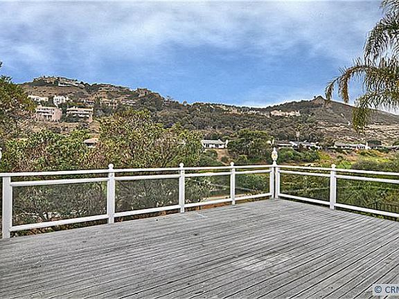 Large Deck with Amazing View