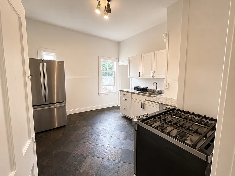 2 N Main St #2 — Photo 7