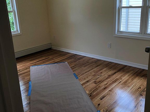 5th image of 16716 Linden Blvd