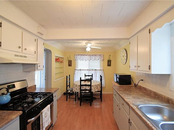 5th image of 2918 Ingleside Dr