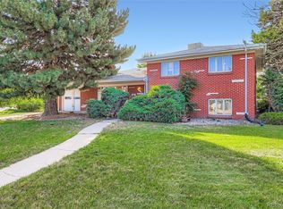 574 Iola St, Aurora, CO 80010