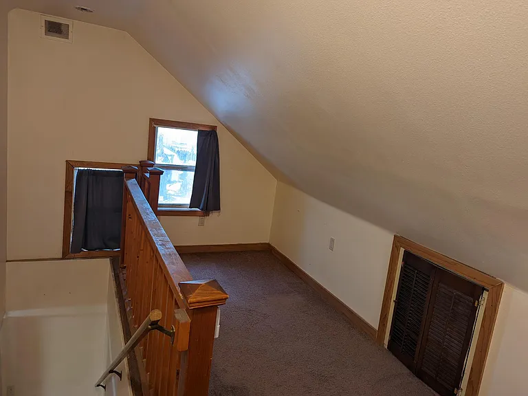 34 S Maple Ave — Photo 19