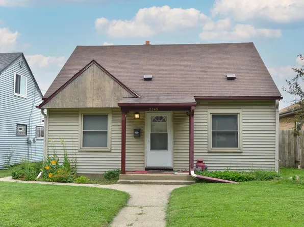 2245 South 107th STREET, West Allis, WI 53227