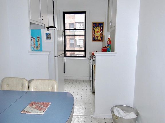 3rd image of 60 Park Ter W APT A41