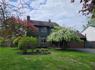 344 Bramblewood Ln, East Amherst, NY 14051