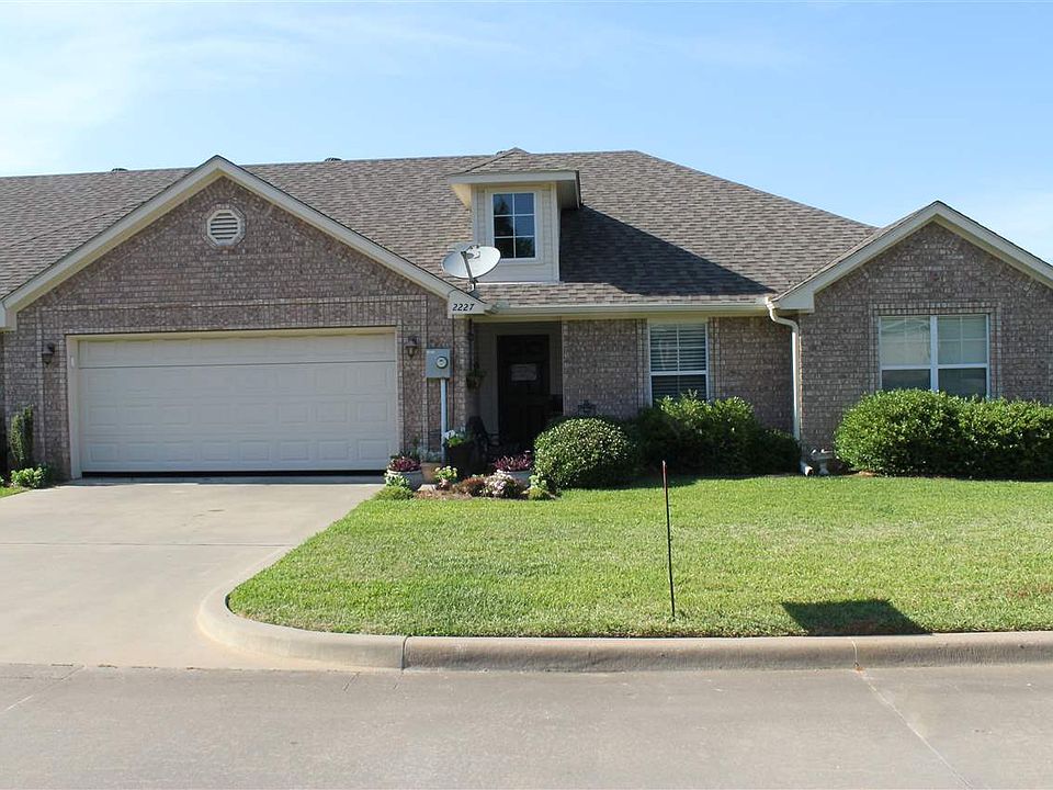 1st image of 2227 Woodgrove Ln