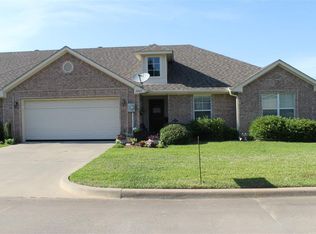 2227 Woodgrove Ln, Longview, TX 75605