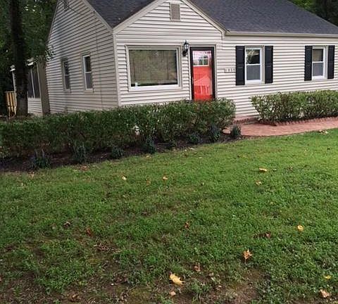 2nd image of 1920 Hillside Dr