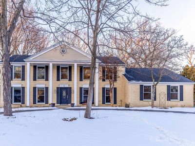 30 Regent Ln, Lincolnshire, IL, 60069