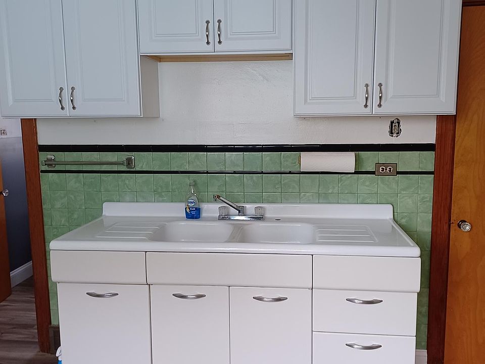 1st image of 24 Kopernik St