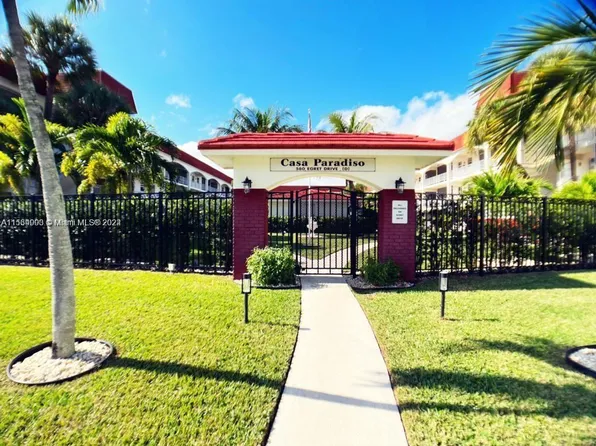 580 Egret Dr APT 302, Hallandale Beach, FL 33009