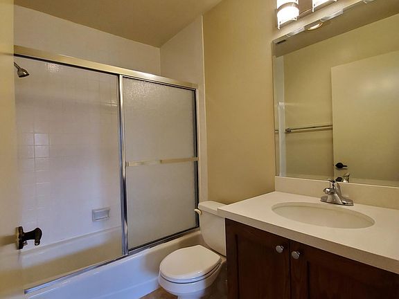 5th image of 1420 N Alta Vista Blvd #421