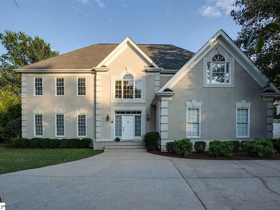 1st image of 5 Covey Hill Ln