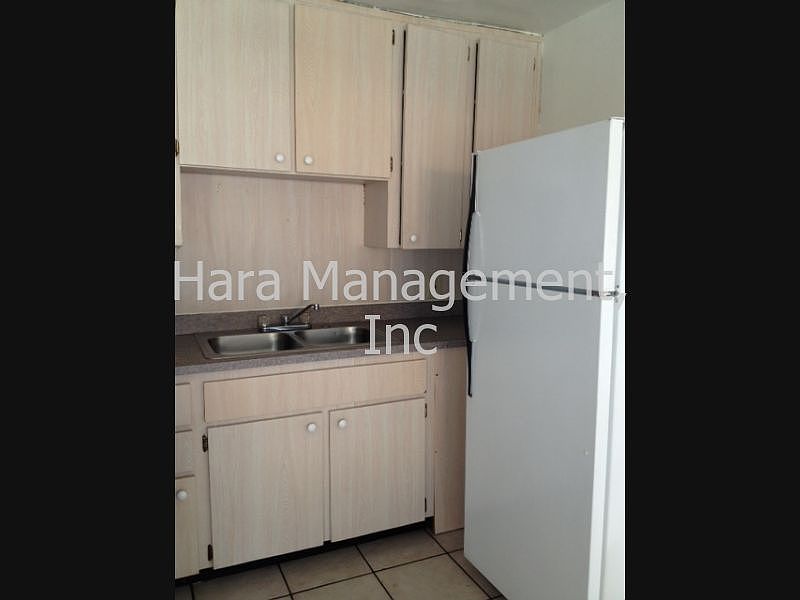 1st image of 601 W Jefferson St APT 6