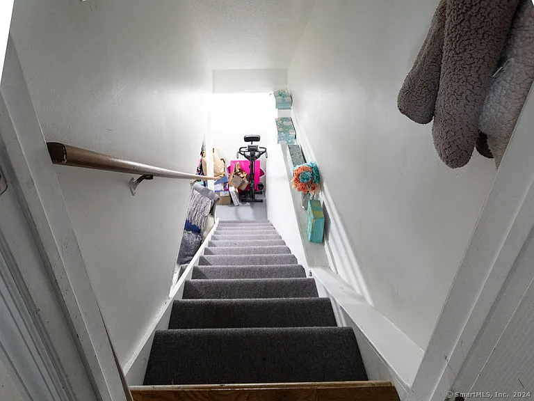 309 Ely Ave #H1 — Photo 25