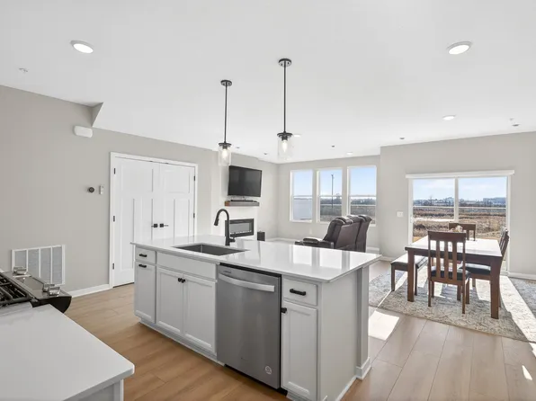 10435 Ithaca Ln N, Maple Grove, MN 55369