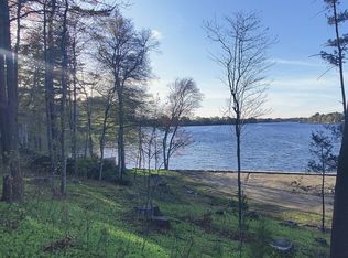 71 Annawon Dr, Halifax, MA 02338