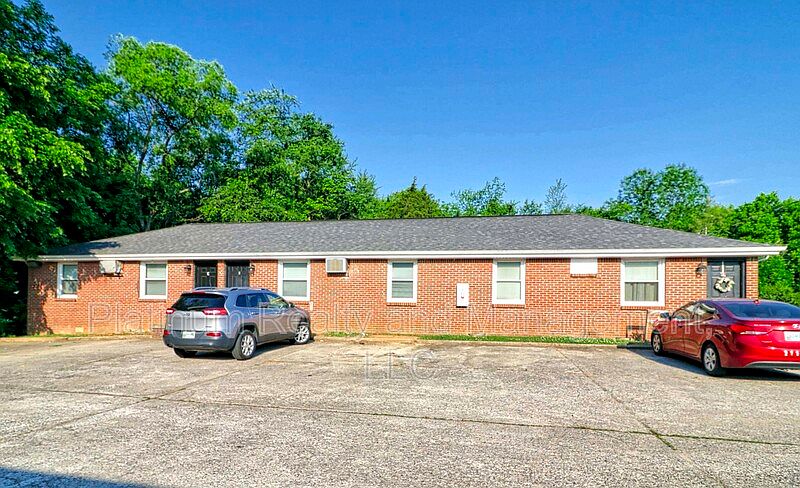 1st image of 1432A McCan Dr #A