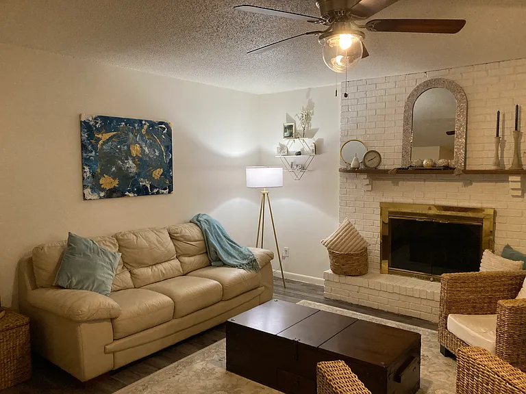 205 SE Jonathan Way — Photo 16