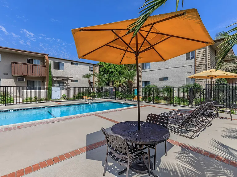 Greenbrook Apartments — Photo 1