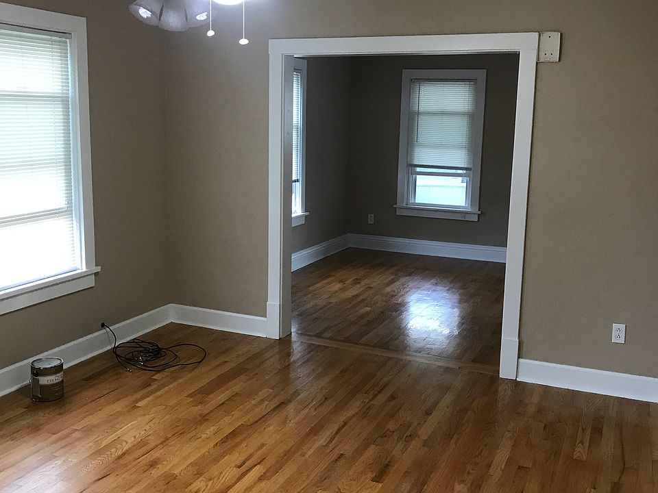 Living room/ Dining room