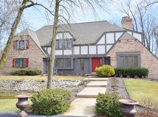 10216 N Aster Ln, Mequon, WI 53092