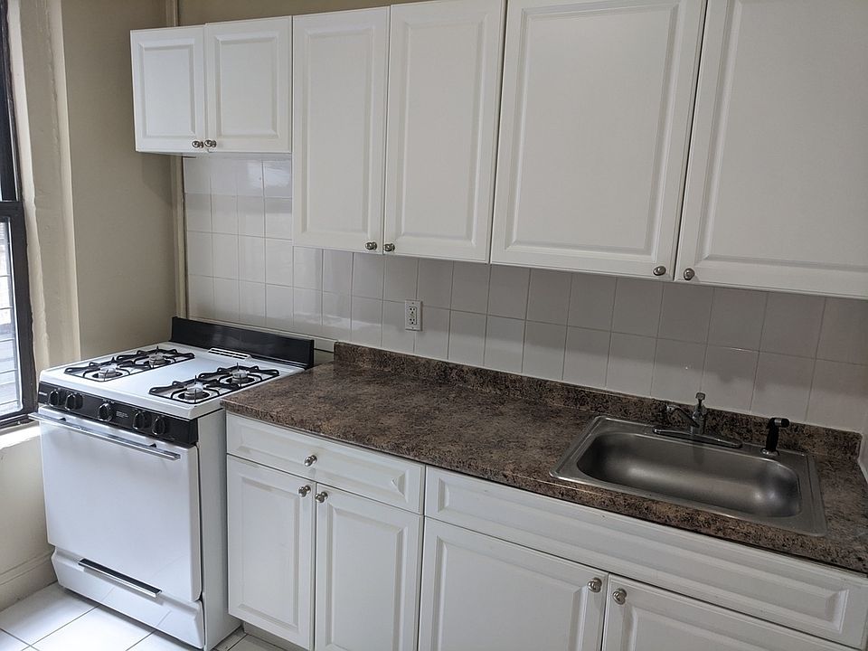 2nd image of 1565 Grand Concourse #A31