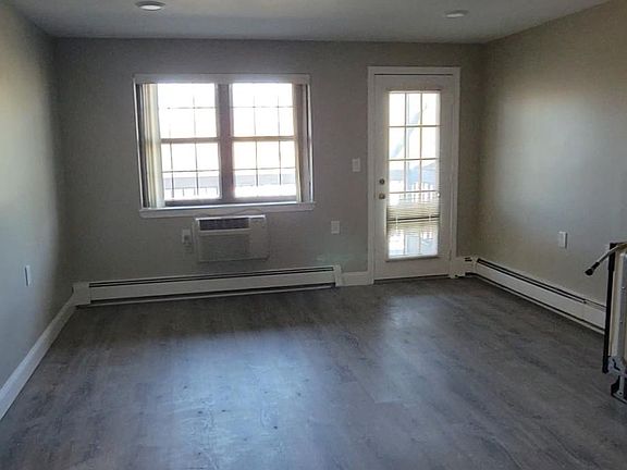 2nd image of 756 Highland Ave #218N
