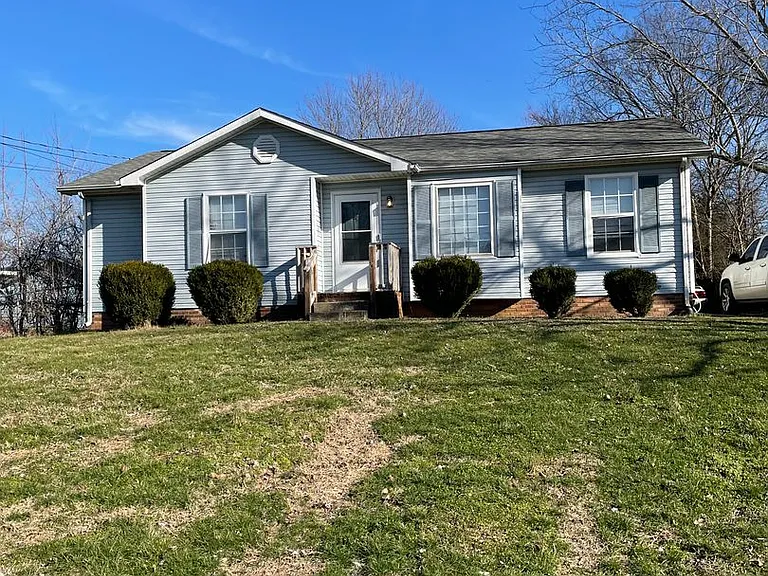 223 Jim Thorpe Dr — Photo 1
