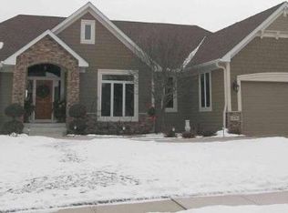 1231 Adrian Dr, Chaska, MN 55318