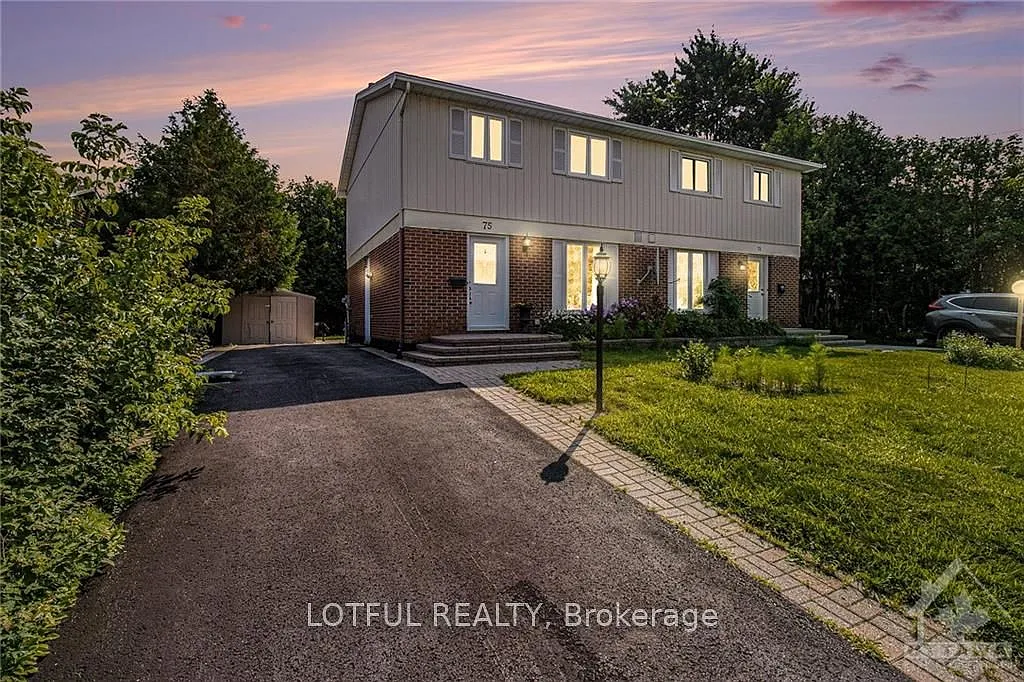 4 bed, $2,750 — Photo 1