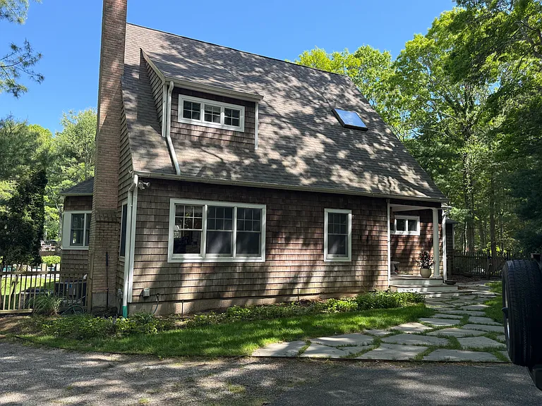 7 Lauras Ln — Photo 4