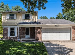 8415 Rickett Rd, Brighton, MI 48116