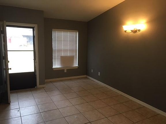 2nd image of 2323 Loreco St