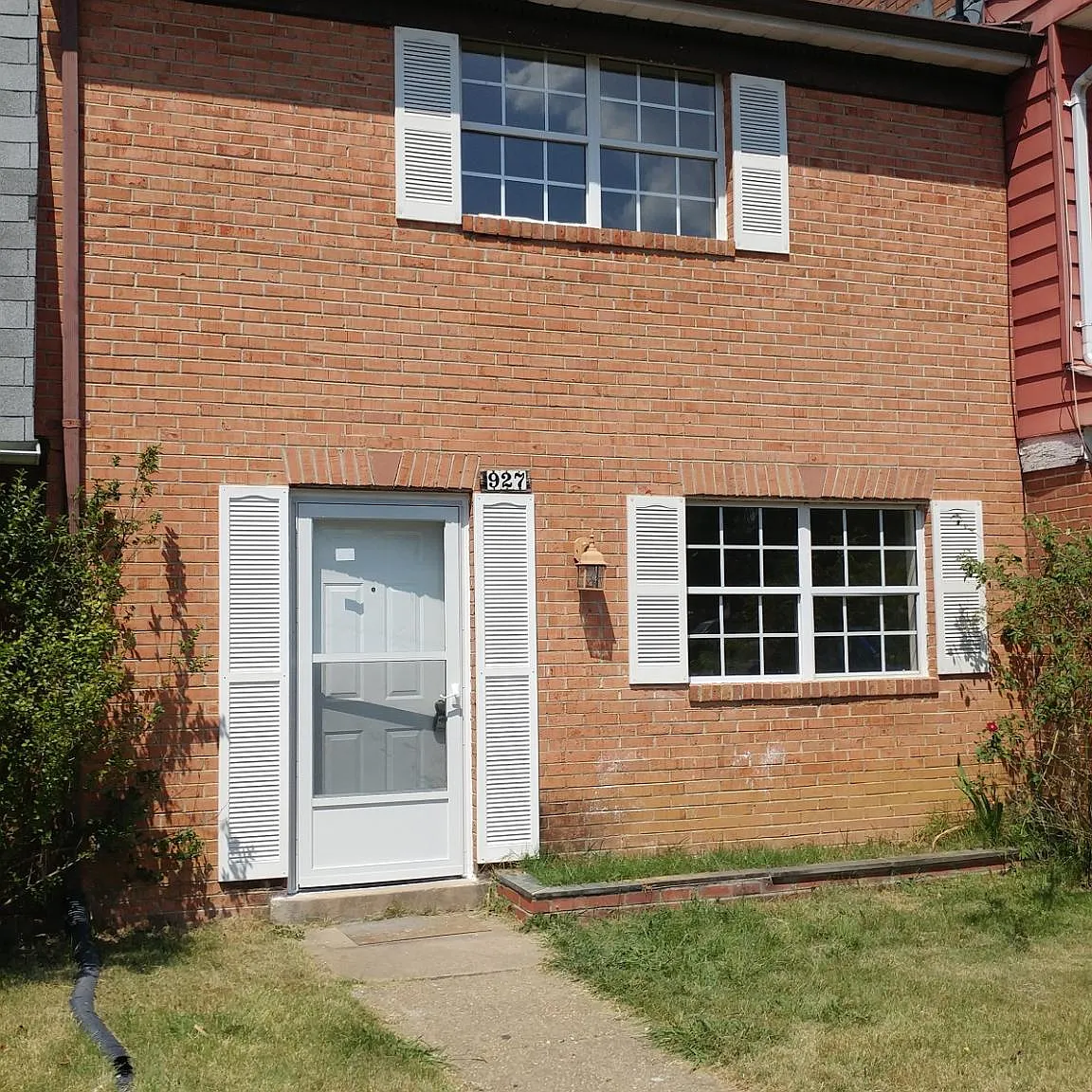 3 bed, 1.5 bath, 1200 sqft, $1,795 — Photo 1