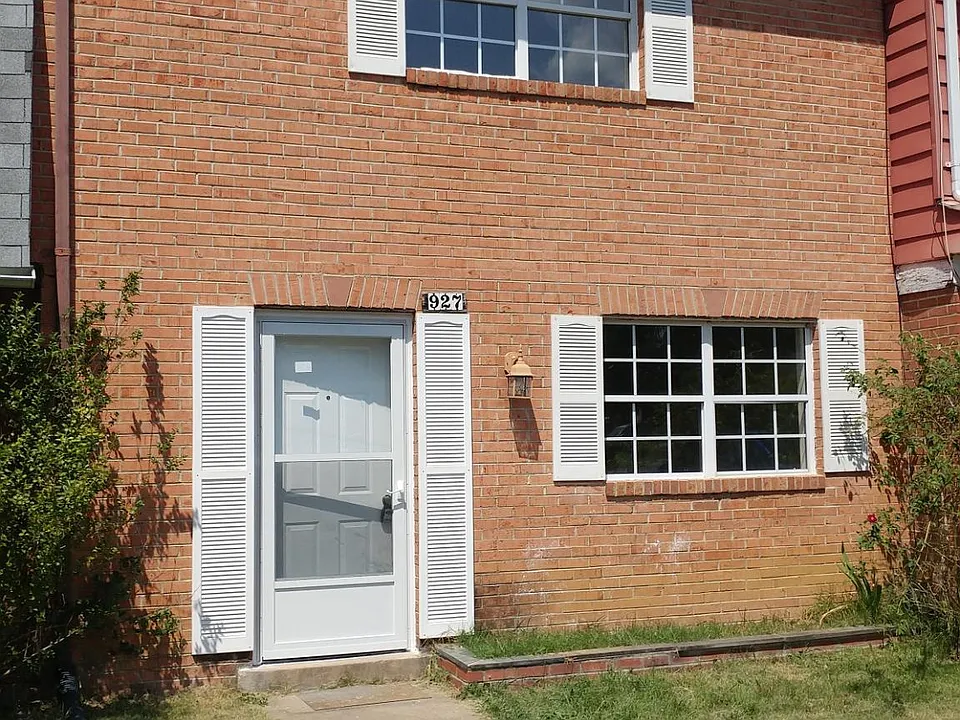 927 Anvil Rd