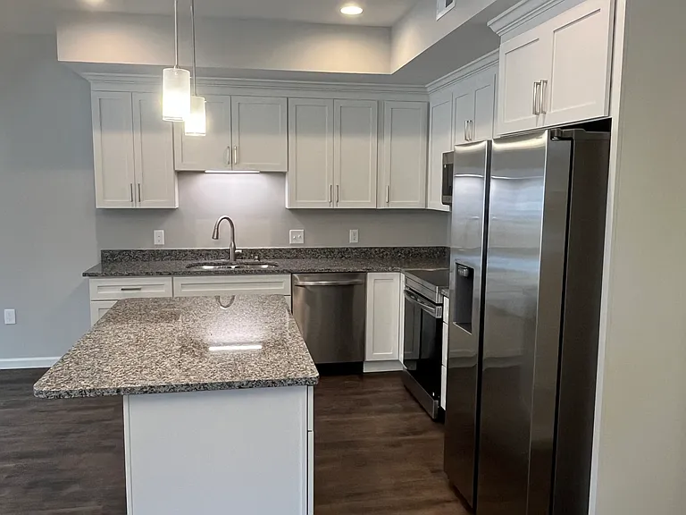 234 N Colonial Dr — Photo 7