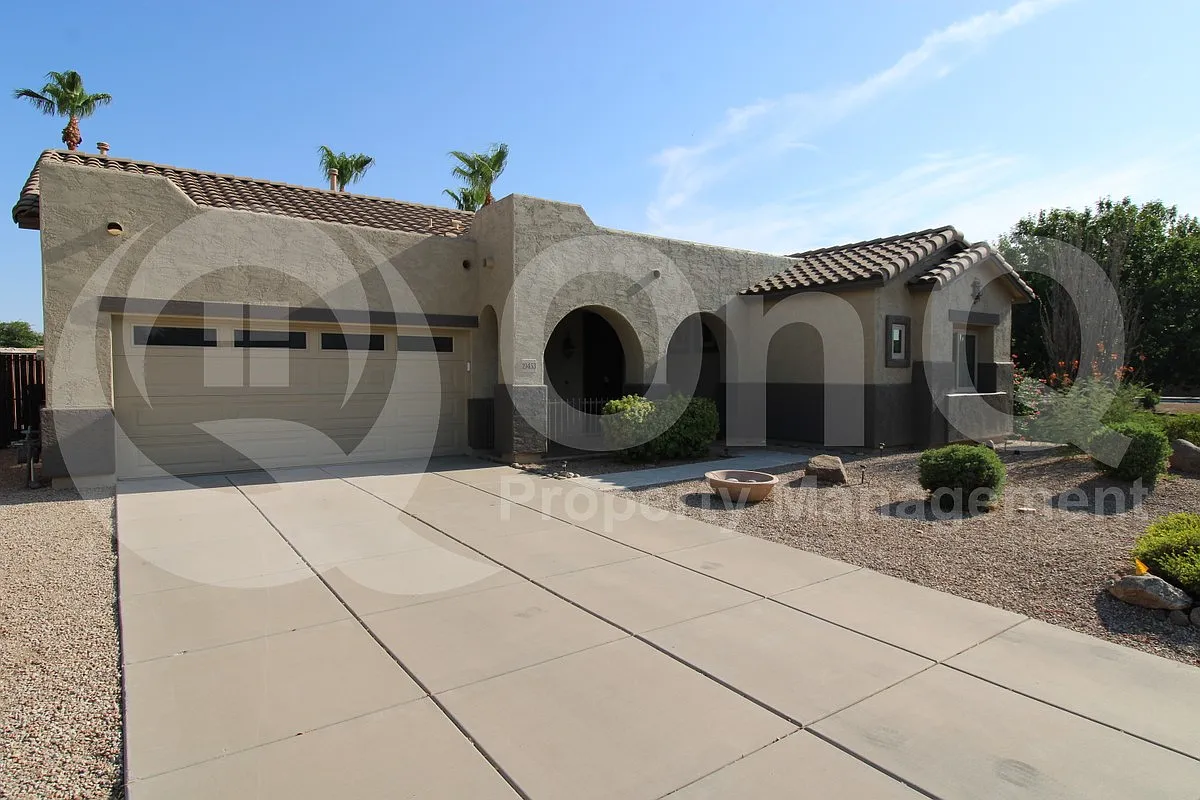 3 bed, 2.0 bath, 1514 sqft, $2,250 — Photo 2