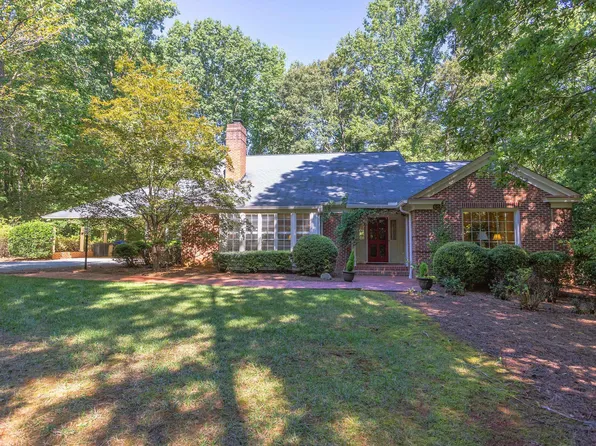52 Cedar Hills Cir, Chapel Hill, NC 27514
