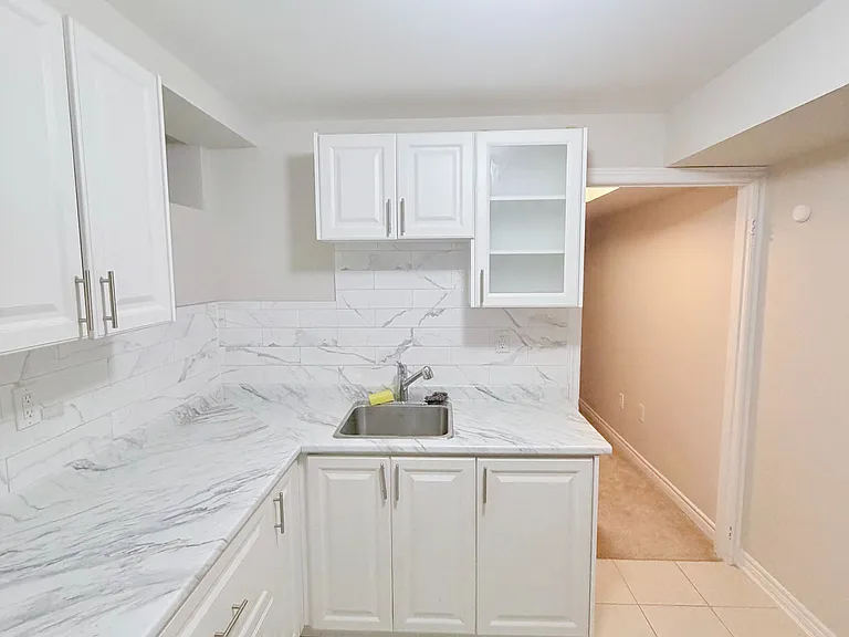 1284 Klondike Dr #BASEMENT — Photo 4