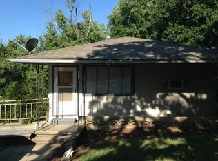 724 N Walnut Creek Dr, Sand Springs, OK 74063