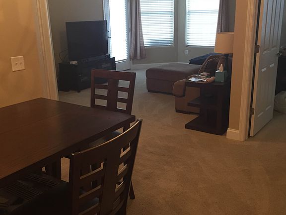 4th image of 2132 Suncrest Village Cir #2132