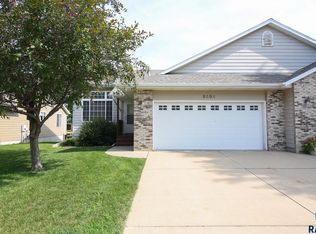 3204 S Moonflower Ave, Sioux Falls, SD 57110