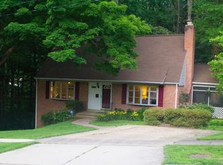 5225 Southampton Dr, Springfield, VA 22151